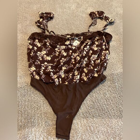 Free People Intimately Take It Away Thong Floral Print Bodysuit Size L - Picture 2 of 5